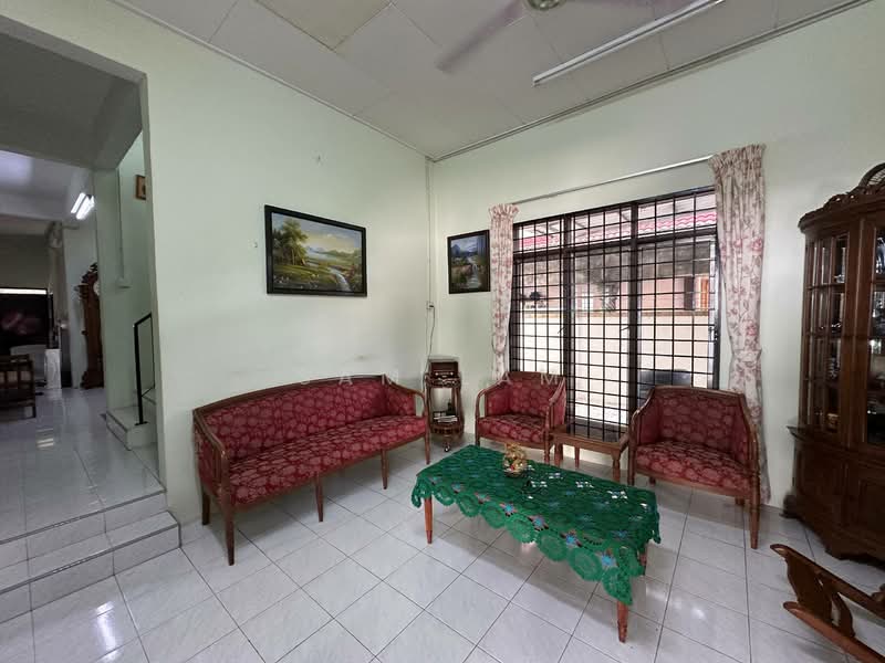 Bungalow for Sale in Buntong (Ipoh) - Sam Lam - Living Room - PropertyGuru.com.my
