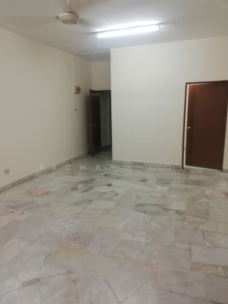 Apartment for Rent at Pangsapuri Lagoon Perdana - Richard Ooi - Interior - PropertyGuru.com.my