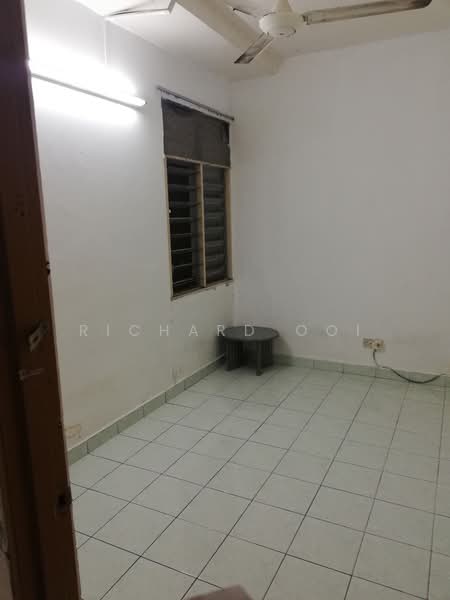 Apartment for Rent at Pangsapuri Lagoon Perdana - Richard Ooi - Interior - PropertyGuru.com.my