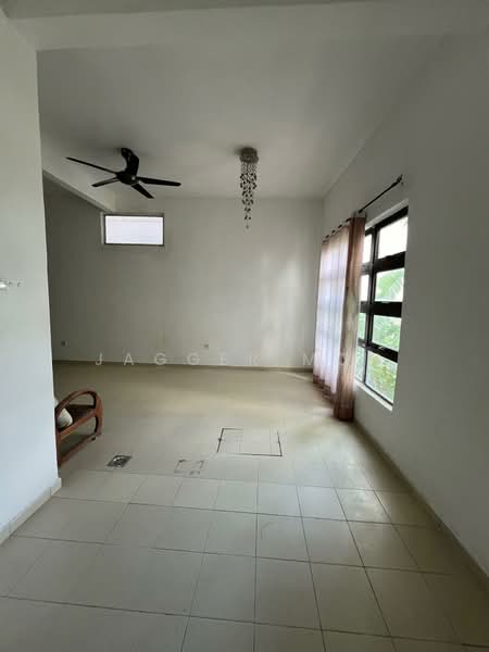 Rumah Berkembar untuk Dijual di Taman Melawati (Ulu Kelang) - Jagger Moo - Living Room - PropertyGuru.com.my