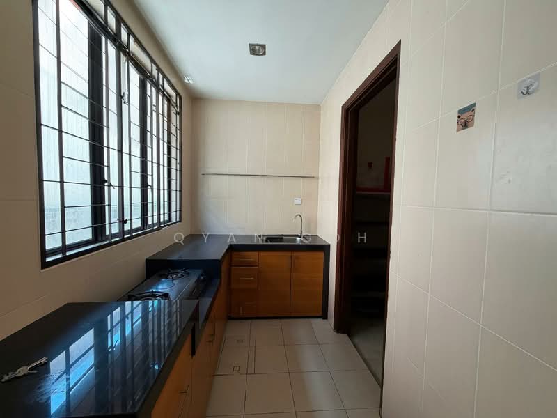 Rumah Teres 3 Tingkat untuk Dijual di Taman Desa Green (Jelutong) - Qyan Goh - Kitchen - PropertyGuru.com.my