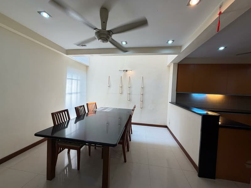 Rumah Teres 3 Tingkat untuk Dijual di Taman Desa Green (Jelutong) - Qyan Goh - Dining Room - PropertyGuru.com.my