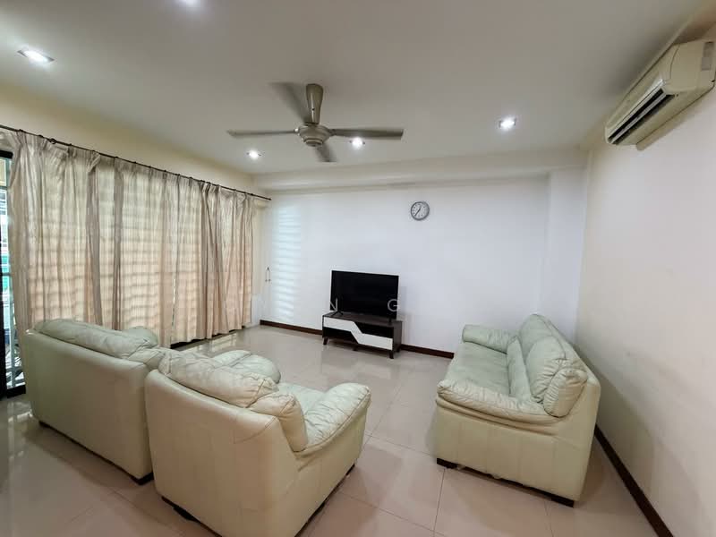 Rumah Teres 3 Tingkat untuk Dijual di Taman Desa Green (Jelutong) - Qyan Goh - Living Room - PropertyGuru.com.my