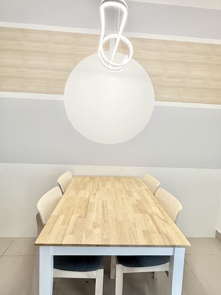 Servis Apartment untuk Disewa di 121 Residences - Jimmy Haryzul - Dining Room - PropertyGuru.com.my