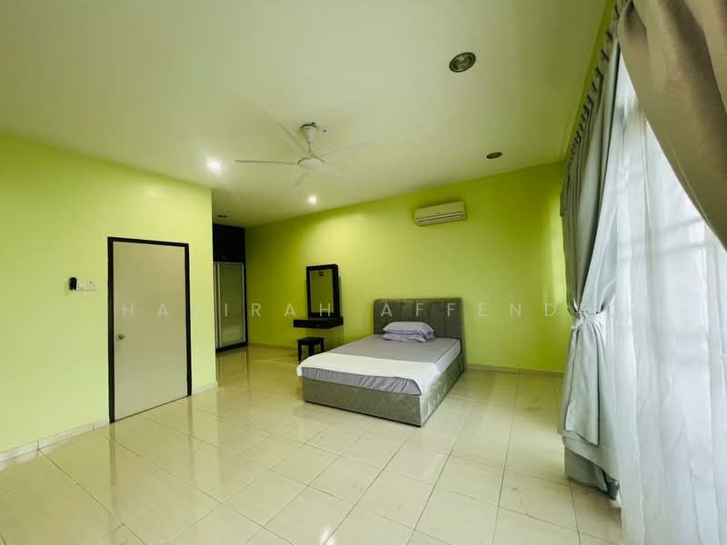 Rumah Teres 2 Tingkat untuk Disewa di Bandar Bukit Tinggi (Klang) - Hazirah Affendi - Bedroom - PropertyGuru.com.my