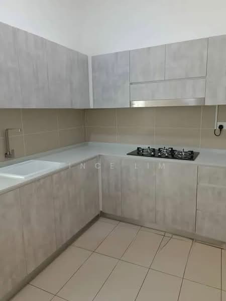 Service Residence for Sale at The Cruise Residence - Vince Lim - Kitchen - PropertyGuru.com.my