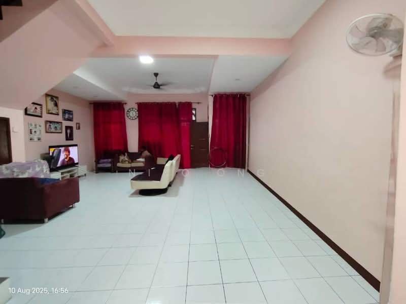 2-storey Terraced House for Sale in Ulu Tiram (Johor) - Niko Ong - Living Room - PropertyGuru.com.my