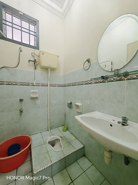 2-storey Terraced House for Sale in Taman Setia Indah (Tebrau) - Min Kong - Bathroom - PropertyGuru.com.my