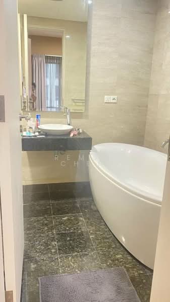 Service Residence for Sale at Pavilion Residences - Remus Chen - Bathroom - PropertyGuru.com.my