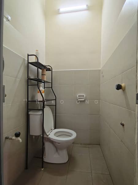 2-storey Terraced House for Sale in Taman Scientex Pasir Gudang (Pasir Gudang) - Niko Ong - Bathroom - PropertyGuru.com.my