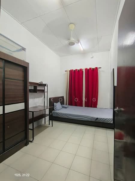 2-storey Terraced House for Sale in Taman Scientex Pasir Gudang (Pasir Gudang) - Niko Ong - Bedroom - PropertyGuru.com.my