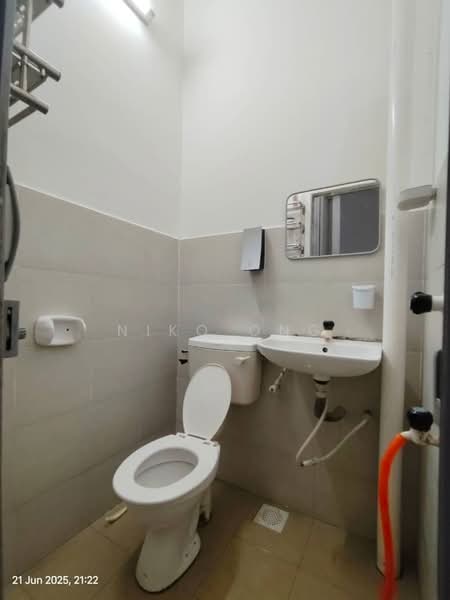 2-storey Terraced House for Sale in Taman Scientex Pasir Gudang (Pasir Gudang) - Niko Ong - Bathroom - PropertyGuru.com.my