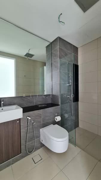 Servis Apartment untuk Disewa di Lot 15 - Alice Ho - Bathroom - PropertyGuru.com.my