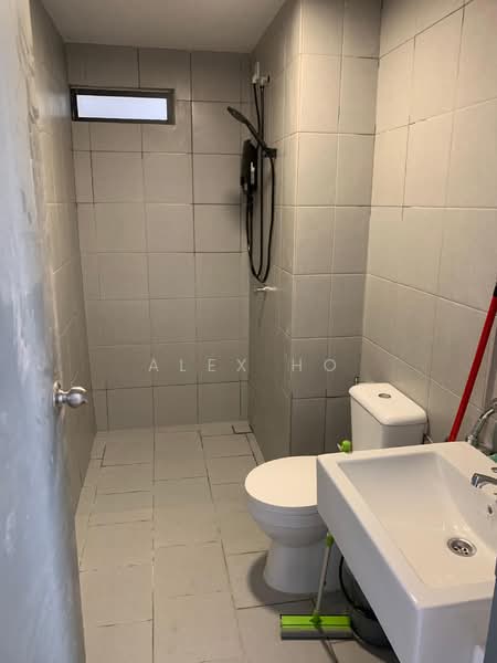 Service Residence for Rent at E'Island Lake Haven - Alex Ho - Bathroom - PropertyGuru.com.my
