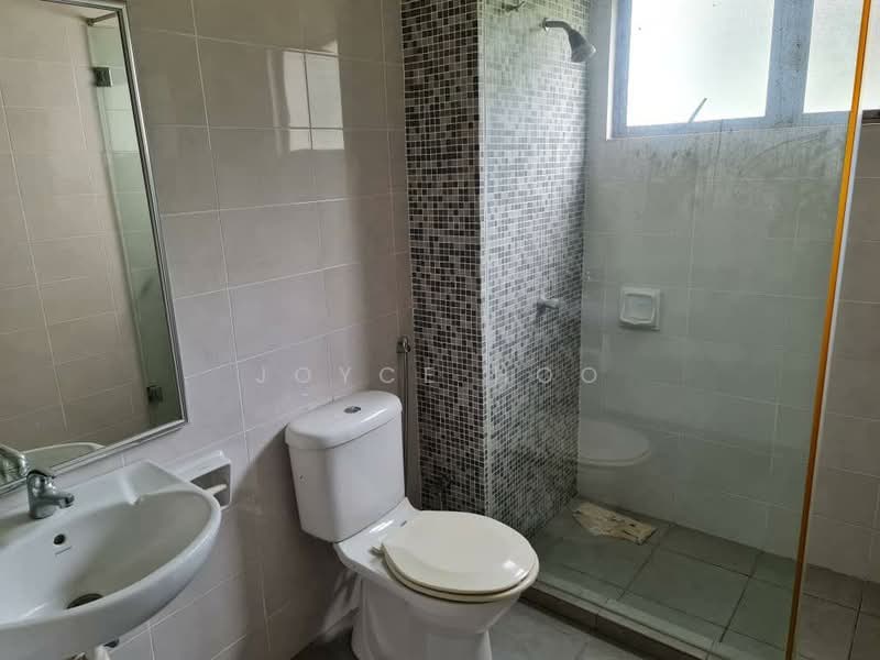 Rumah Berkembar untuk Disewa di Saujana Puchong (Puchong) - Joyce Hoo - Bathroom - PropertyGuru.com.my