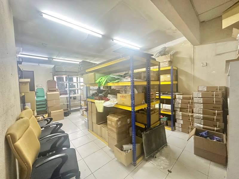 Shop for Sale in Bandar Saujana Putra (Tanjong Duabelas) - Lukman Hakim - PropertyGuru.com.my