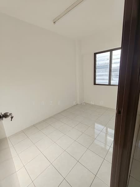 Pangsapuri untuk Disewa di Desa Indah Block 33 - Kaze Kang - PropertyGuru.com.my