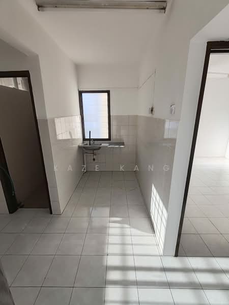 Pangsapuri untuk Disewa di Desa Indah Block 33 - Kaze Kang - PropertyGuru.com.my