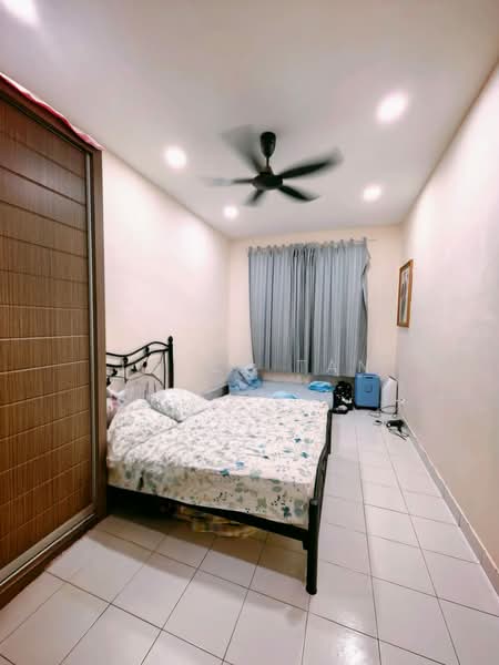 1-storey Terraced House for Sale in Taman Seri Austin (Tebrau) - Joyce Tan - Bedroom - PropertyGuru.com.my