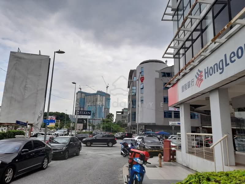 Shop / Office for Sale in Jalan Klang Lama (Old Klang Road) (Kuala Lumpur) - Chris Tye - Exterior - PropertyGuru.com.my