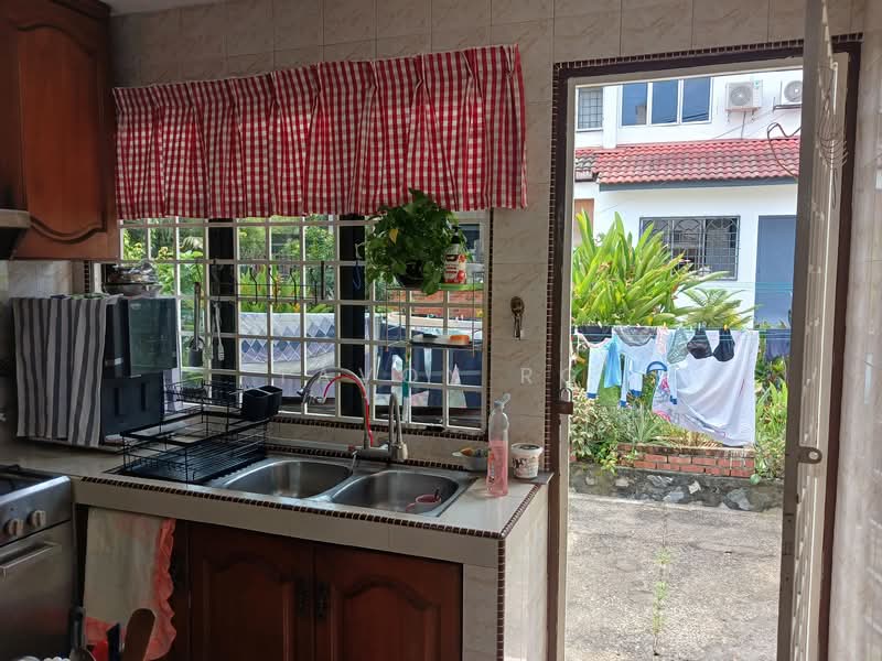2-storey Terraced House for Sale in Taman Serdang Raya (Seri Kembangan) - Tavon RG - PropertyGuru.com.my