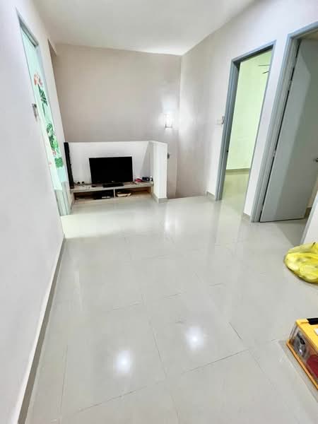 Rumah Teres 2 Tingkat untuk Dijual di Kampung Permatang Tengah (Balik Pulau) - Li Fang - Living Room - PropertyGuru.com.my
