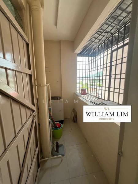 Pangsapuri untuk Disewa di Mewah Court - William Lim - Balcony - PropertyGuru.com.my