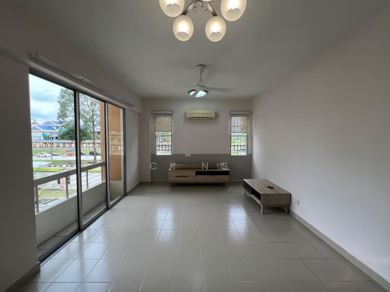Kondominium untuk Dijual di Vista Tasik - CK Ng - Living Room - PropertyGuru.com.my