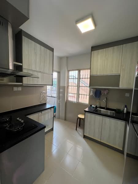 Kondominium untuk Dijual di Vista Tasik - CK Ng - Kitchen - PropertyGuru.com.my