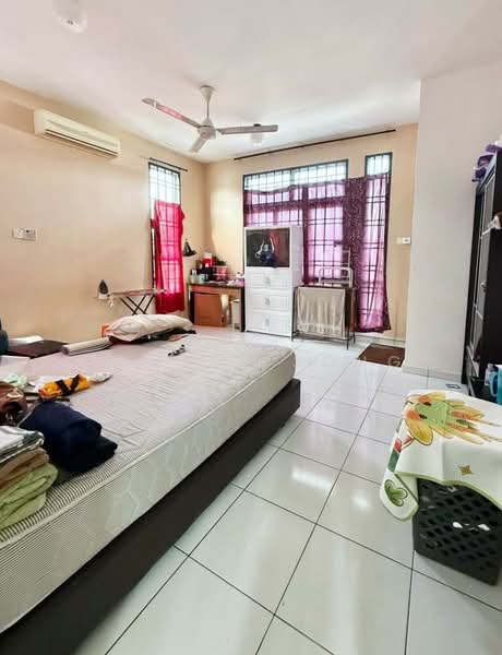 Semi-Detached House for Sale in Mutiara Rini (Skudai) - Janlly Jong - Bedroom - PropertyGuru.com.my
