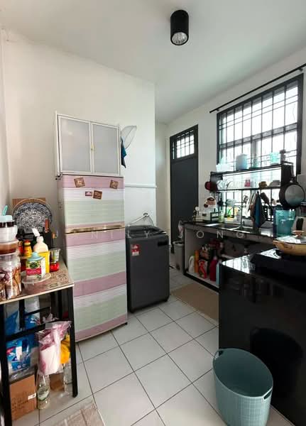 Semi-Detached House for Sale in Mutiara Rini (Skudai) - Janlly Jong - Kitchen - PropertyGuru.com.my