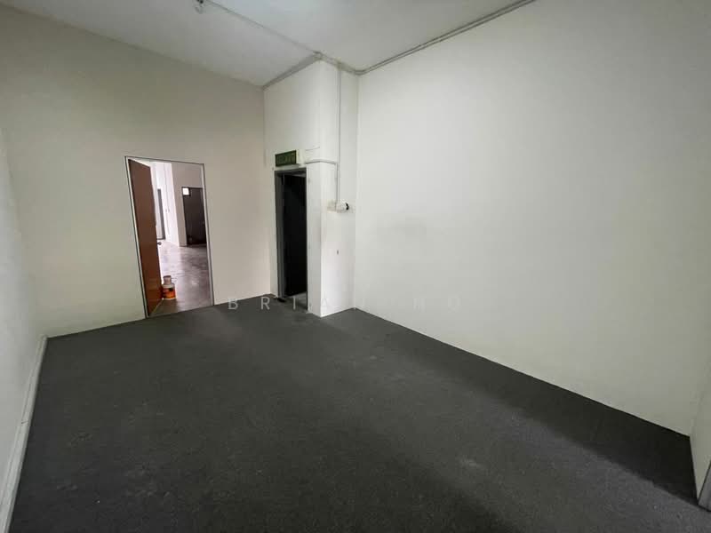 Shop / Office for Rent in Taman Tasik Damai (Sungai Besi) - Brian Ng - Interior - PropertyGuru.com.my
