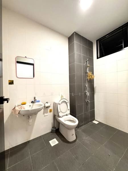 2-storey Terraced House for Sale in Taman Redang (Johor Bahru) - Karl Lim - Bathroom - PropertyGuru.com.my