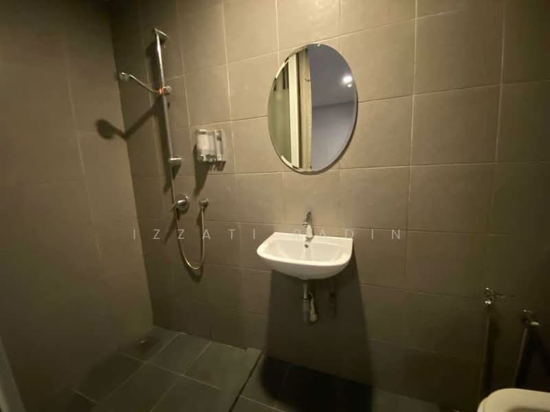Hotel / Resort untuk Dijual di Subang Jaya (Selangor) - Izzati Radin - Bathroom - PropertyGuru.com.my