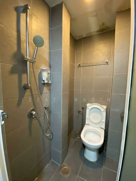 Hotel / Resort untuk Dijual di Subang Jaya (Selangor) - Izzati Radin - Bathroom - PropertyGuru.com.my