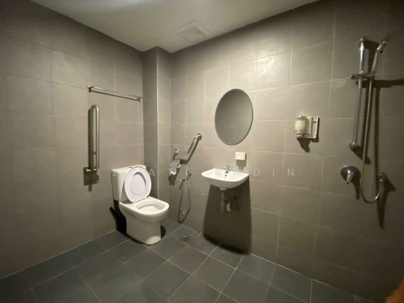 Hotel / Resort untuk Dijual di Subang Jaya (Selangor) - Izzati Radin - Bathroom - PropertyGuru.com.my