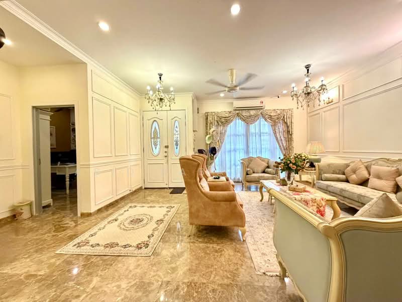 Rumah Berkembar untuk Dijual di Ukay Perdana (Ulu Kelang) - Abid Sabarudin - Living Room - PropertyGuru.com.my
