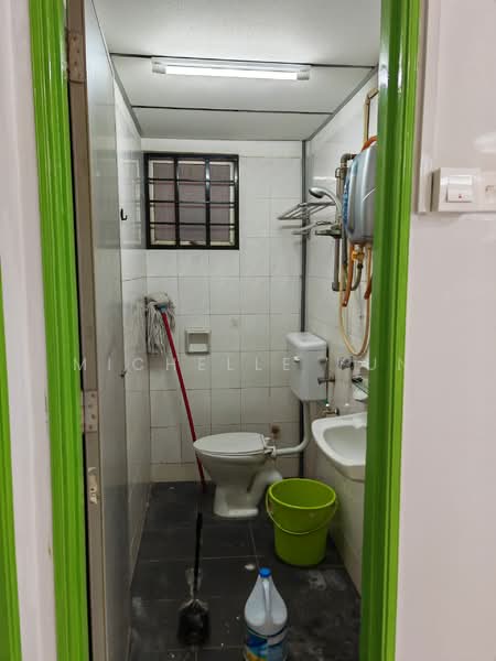 Apartment for Sale at Plaza Sinar Apartment - Michelle Yun - Bathroom - PropertyGuru.com.my