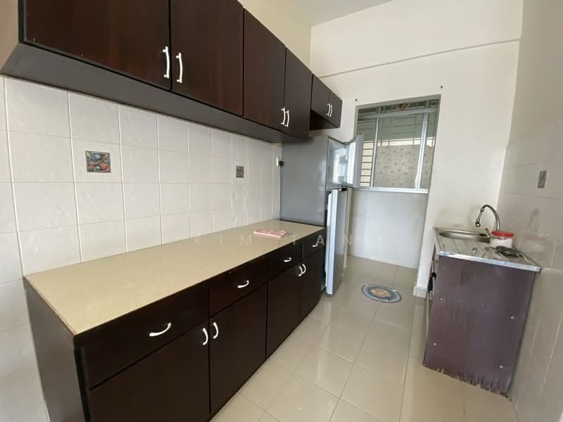 Apartment for Rent at University Place (Plaza Ivory) - Kim Tan - Kitchen - PropertyGuru.com.my