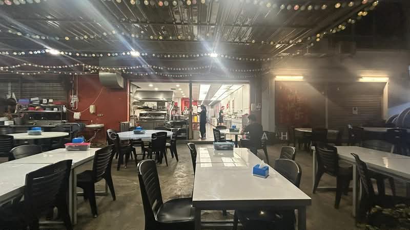 Shop for Rent in Taman Austin Perdana (Tebrau) - Cace Cheah - Kitchen - PropertyGuru.com.my