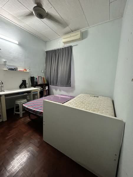 Rumah Teres 2 Tingkat untuk Dijual di Pulau Tikus (Penang) - Steven Hng - Bedroom - PropertyGuru.com.my