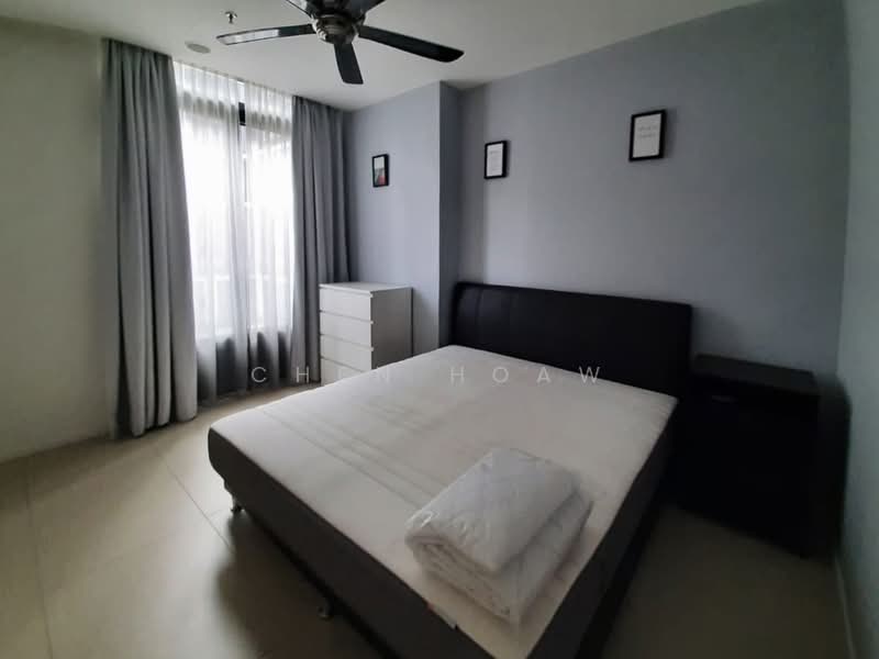 Servis Apartment untuk Disewa di Arcoris Residences - Chen Hoaw - Bedroom - PropertyGuru.com.my