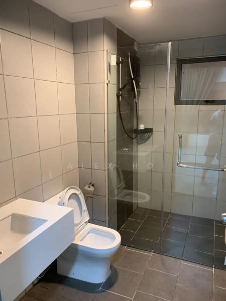 Servis Apartment untuk Disewa di E'Island Lake Haven - Alex Ho - Bathroom - PropertyGuru.com.my