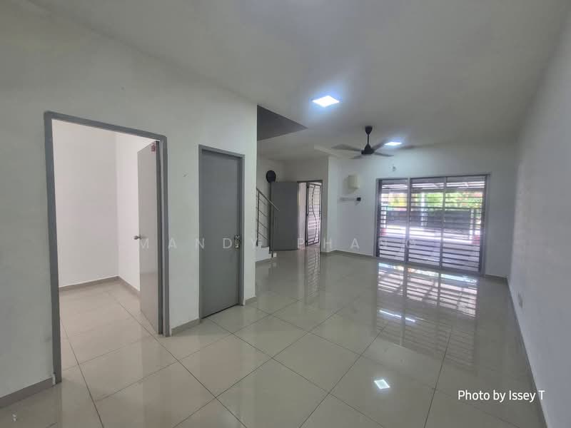 2-storey Terraced House for Rent in Bercham (Ipoh) - Mandy Phang - Living Room - PropertyGuru.com.my