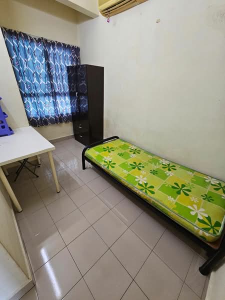 Apartment for Rent at University Place (Plaza Ivory) - Ryan Sim - Bedroom - PropertyGuru.com.my