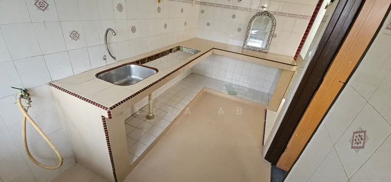 Rumah Flat untuk Dijual di Taman Desaria - Liza AB - Kitchen - PropertyGuru.com.my