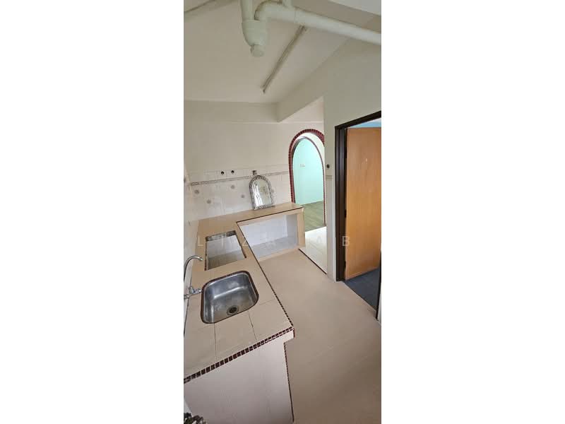 Rumah Flat untuk Dijual di Taman Desaria - Liza AB - Kitchen - PropertyGuru.com.my
