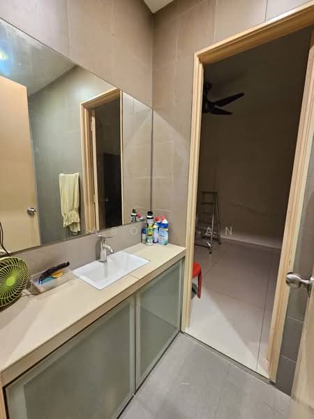 2-storey Terraced House for Sale in Taman Lestari Putra (Seri Kembangan) - Jason Tan - Bathroom - PropertyGuru.com.my