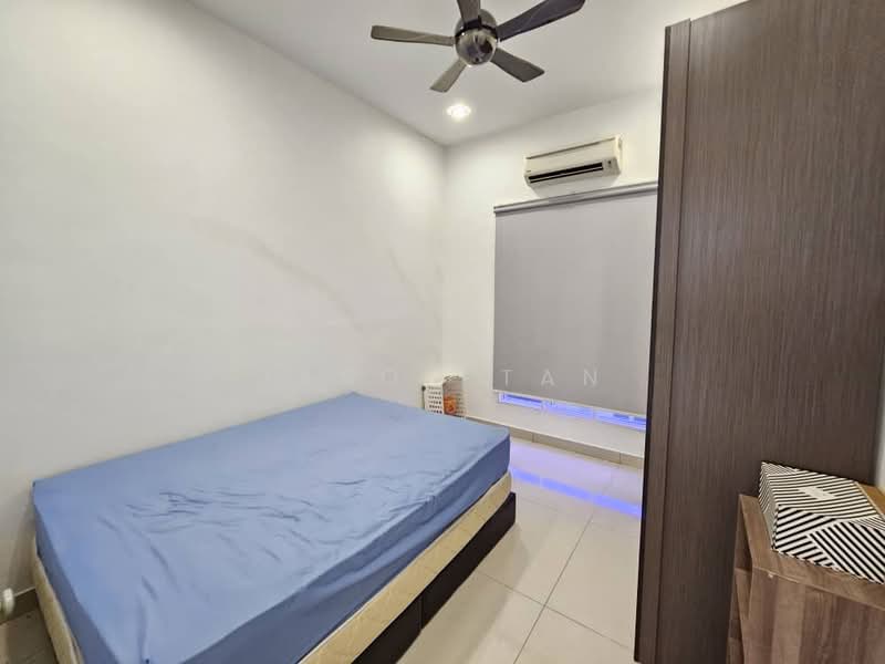 2-storey Terraced House for Sale in Taman Lestari Putra (Seri Kembangan) - Jason Tan - Bedroom - PropertyGuru.com.my
