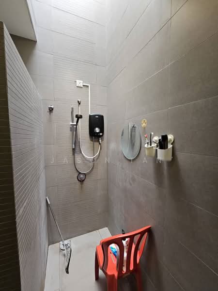 2-storey Terraced House for Sale in Taman Lestari Putra (Seri Kembangan) - Jason Tan - Bathroom - PropertyGuru.com.my